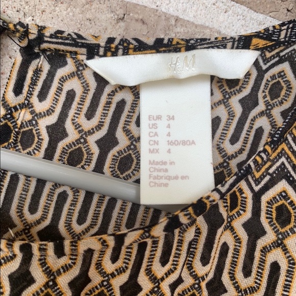 H&M dress - Picture 2 of 2